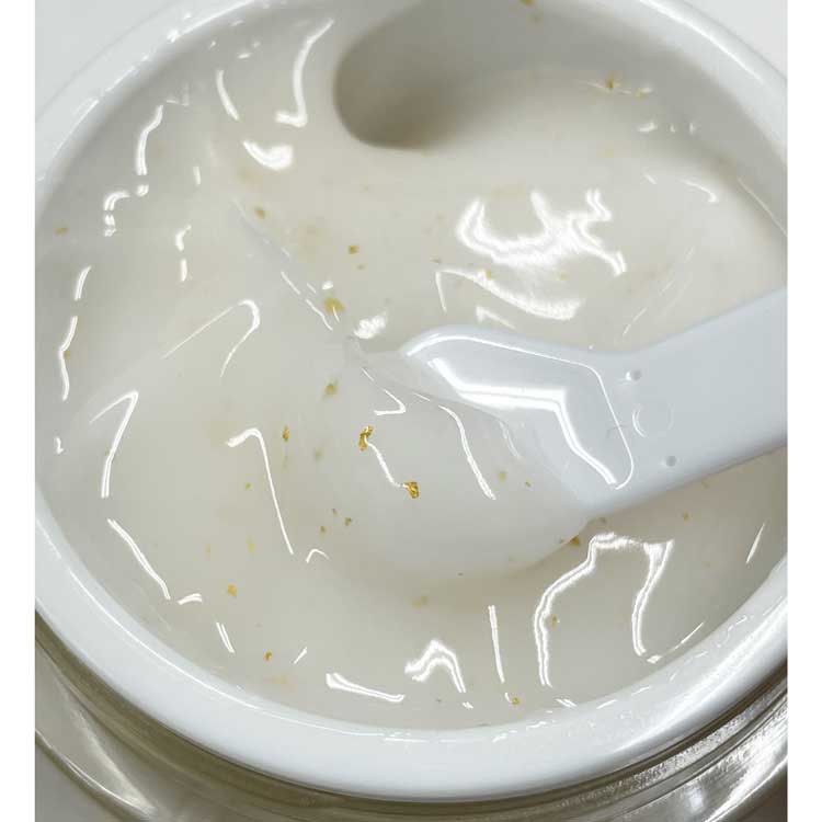 化粧品】GOLD ALL IN ONE GEL (金箔入りジェル） – SEVEN PHARMACY